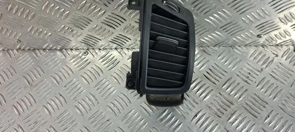 KIA Sorento Dash center air vent grill 974102P000