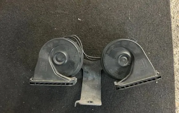 Jaguar I-Pace Horn signal J9D313A803AB B34AA1049M09 09122019