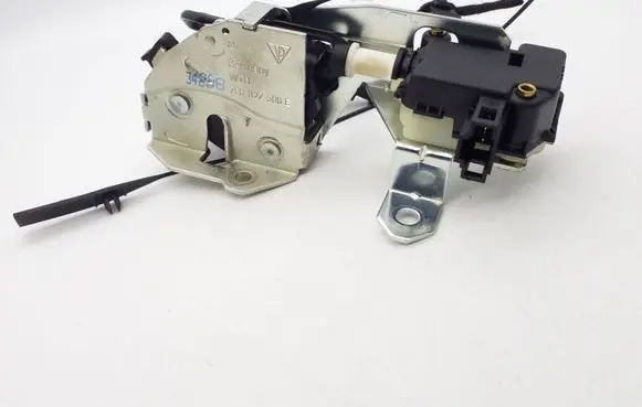 Volkswagen Touareg I Tailgate window lock/catch/latch 7L0827506E