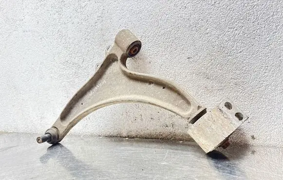 Opel Insignia A Front control arm 0131221