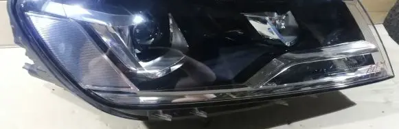 Volkswagen Touareg II Headlight/headlamp 7P1941032