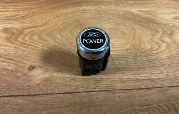 Ford Mondeo MK IV Engine start stop button switch 7S7T11572 19122012