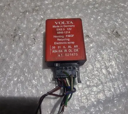 Toyota Auris 150 Tow bar relay 85451214 E1021475