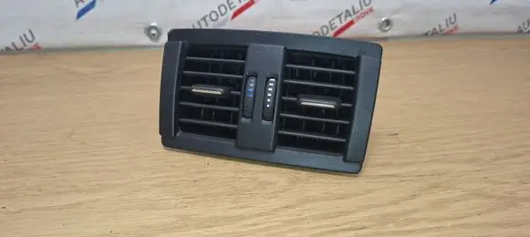 BMW 3 F30 F35 F31 Rear air vent grill 9265350