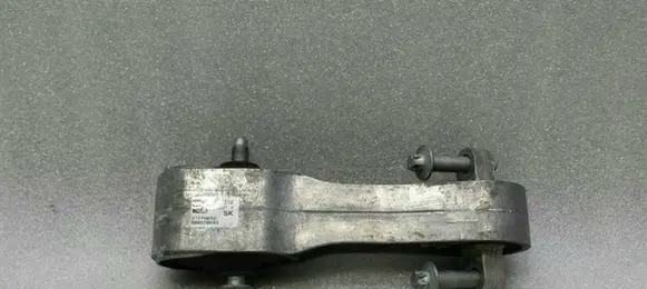 BMW X1 F48 F49 Engine mount bracket 6885788