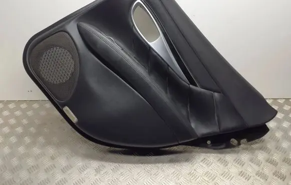 Infiniti Q70 Y51 Rear door card panel trim