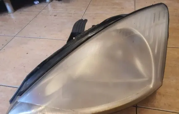Ford Focus Headlight/headlamp 084311144l 30431114411