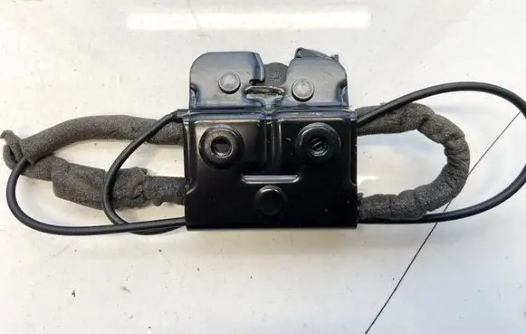 Audi A5 8T 8F Seat back rest lock catch 8f0885298