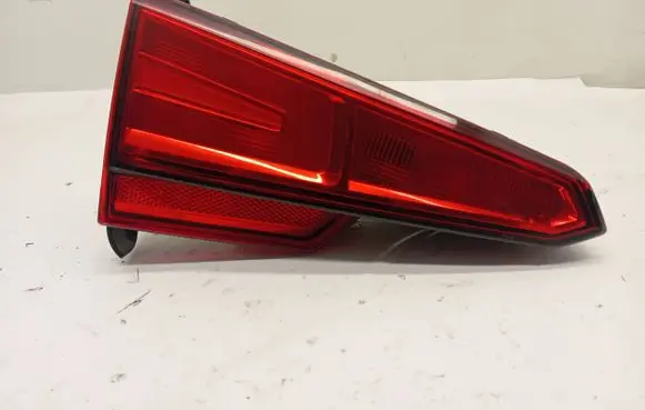 Audi A4 S4 B9 Tailgate rear/tail lights 8W5945075 00006541 2SA01224901