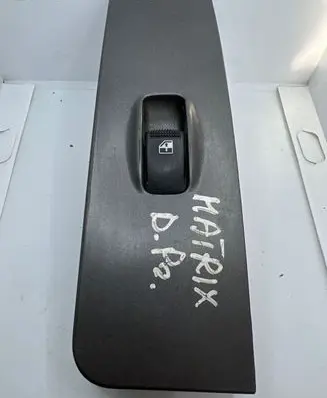 Hyundai Matrix Electric window control switch 9358017000