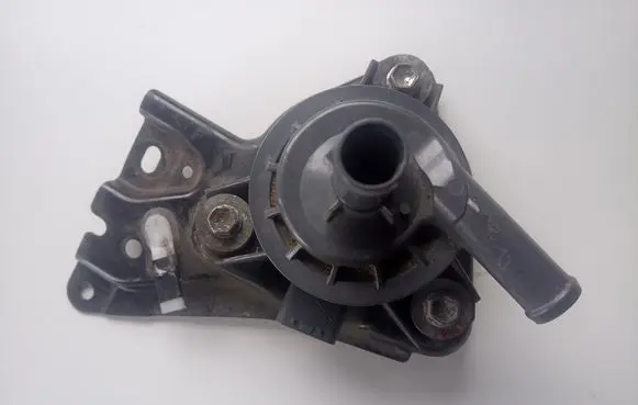 Toyota Auris E180 Electric auxiliary coolant/water pump