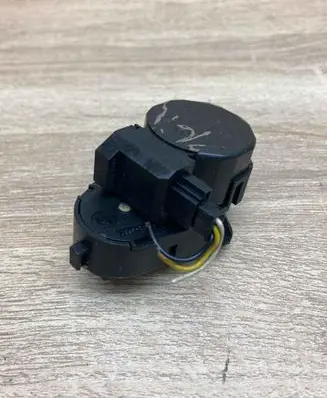BMW X3 E83 Air flap motor/actuator 6934823 WithPlug