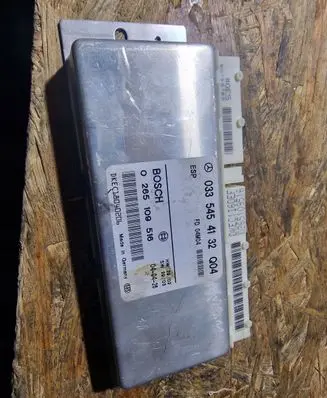 Mercedes-Benz E W211 ESP (stability system) control unit 0335454132Q02
