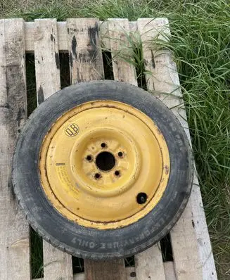 Mazda MPV R16 spare wheel LC62