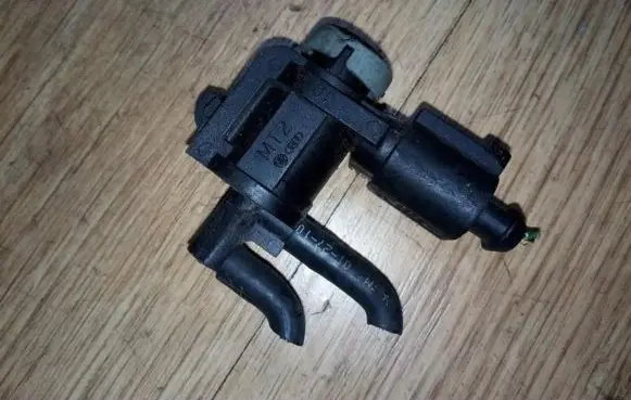 Seat Cordoba (6L) Turbo solenoid valve 1k0906283
