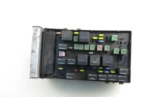 Chrysler Voyager Central body control module 05144580AB