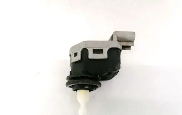 Opel Astra G Headlight level adjustment motor 90590665