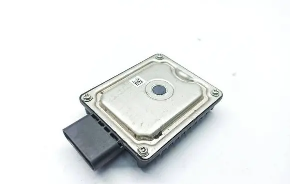 Audi A1 Distronic sensor radar 5Q3907561G 5Q3907572B 5Q3907561