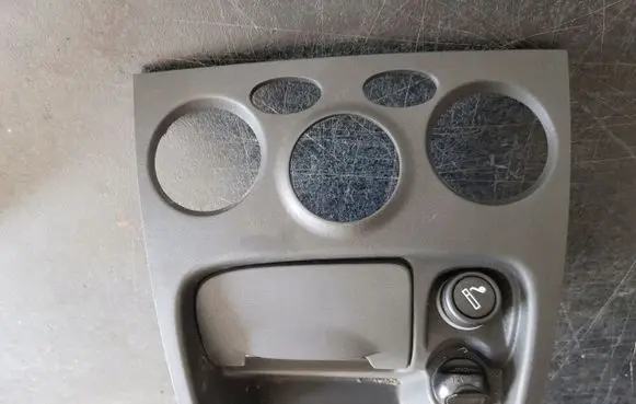 Hyundai Santa Fe Dashboard center trim panel 
