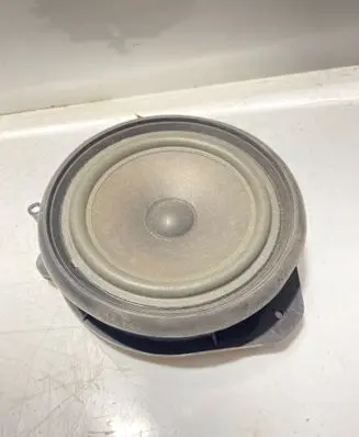 Audi A4 S4 B8 8K Front door speaker 8E0035411