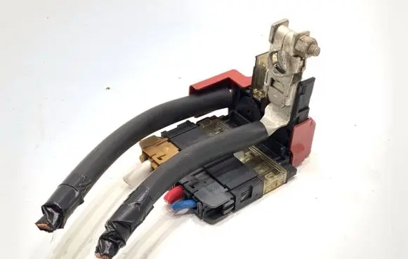 Suzuki Ignis Positive cable (battery) 