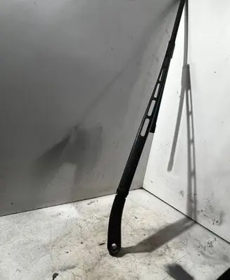 Citroen C5 Front wiper blade arm 9682797980