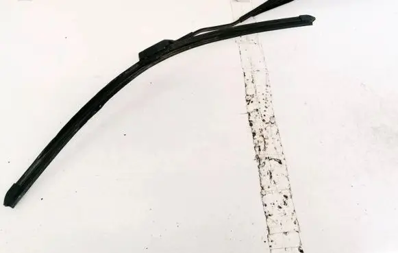 Ford Kuga I Front wiper blade arm 8V4117526BE