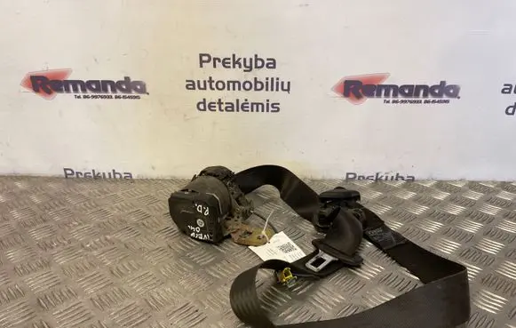 Iveco Daily 30.8 - 9 Front seatbelt