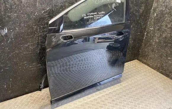 Nissan Ariya Front door