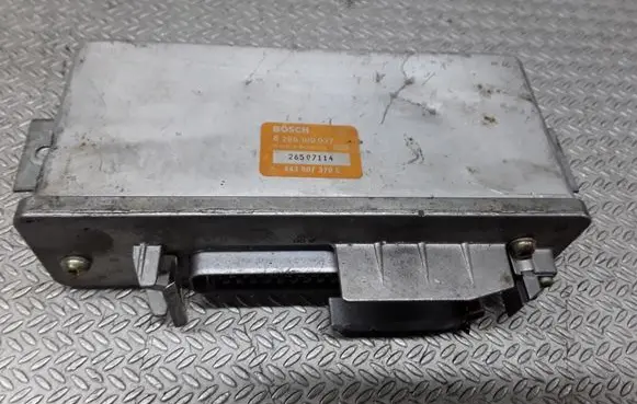 Audi 80 90 S2 B4 ABS control unit/module 0265100037 443907379C
