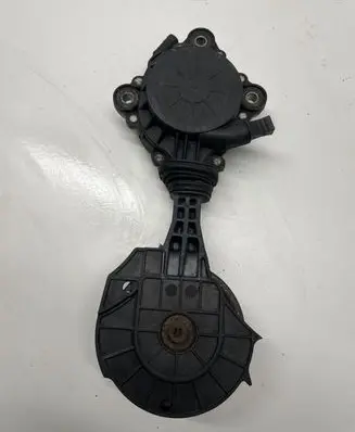 BMW 1 F20 F21 Generator/alternator belt tensioner 286218 V759883280