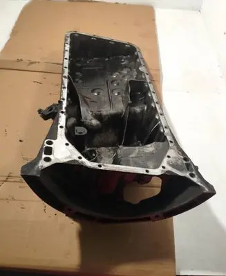 Mercedes-Benz E W211 Oil sump A6470140302 R6470140302 6470140302