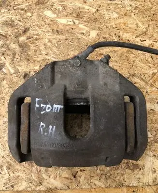 BMW 5 E60 E61 Front brake caliper 6030324