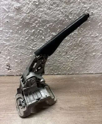 Volkswagen Caddy Hand brake release handle 1T1711303M