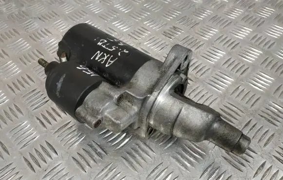 Volkswagen PASSAT B5 Starter motor 059911023H 0001109021