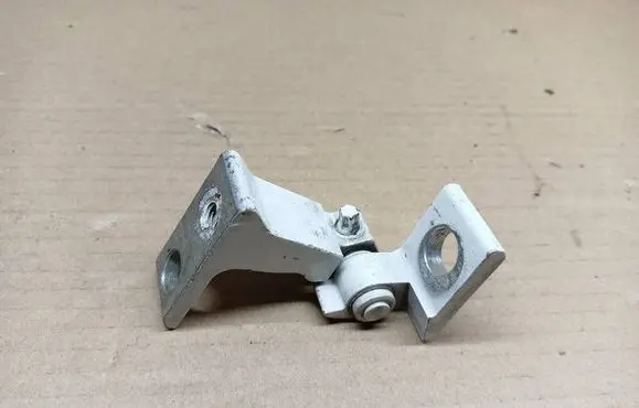 Volkswagen Golf Sportsvan Front door upper hinge