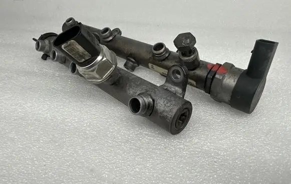 Volkswagen Touareg I Fuel main line pipe 059130089AB 059130090AG 057130764F