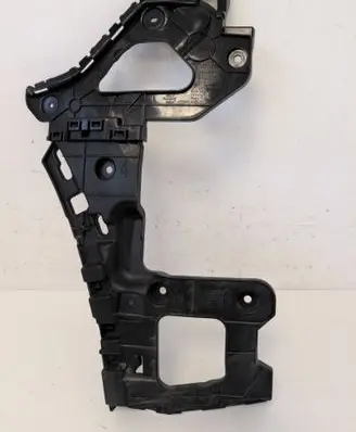 Audi Q8 Rear bumper mounting bracket 4M8807453