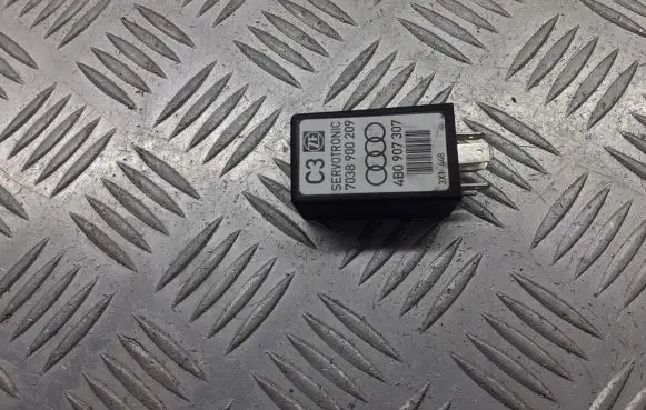 Audi A6 S6 C5 4B Other relay 4B0907307