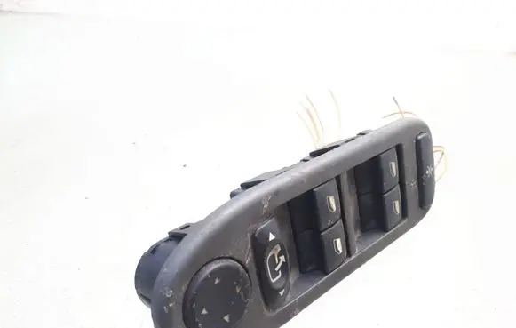 Citroen C5 Electric window control switch 96332289ZJ