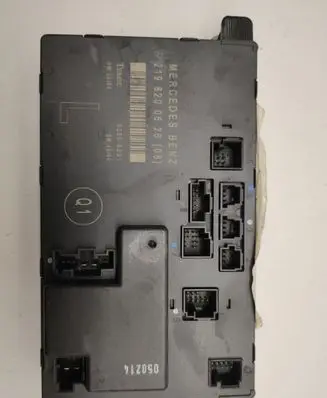 Mercedes-Benz CLS C219 Door control unit/module A2198200626