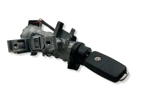 Volkswagen Golf VI Ignition lock 1K0905851B