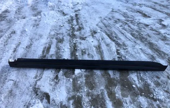 Subaru Legacy Sill