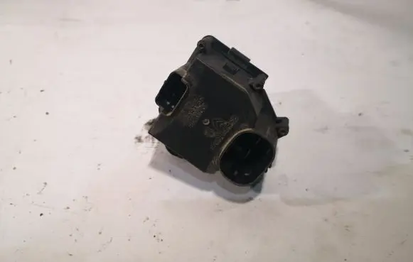Coolant fan relay