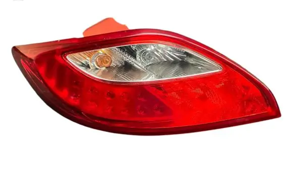 Mazda 2 Rear/tail lights D65151160