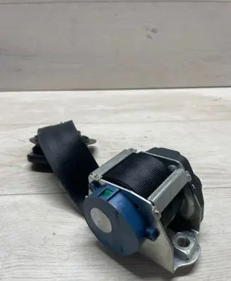 Volkswagen Sharan Rear seatbelt 7N0857811 1T0857738A FR37523