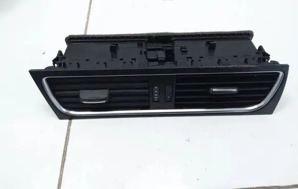 Audi A4 S4 B8 8K Dash center air vent grill 8T1820951B