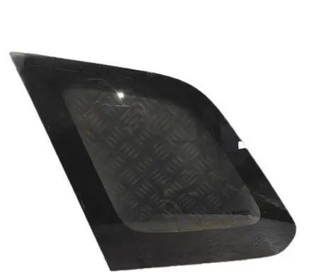 Suzuki Vitara (LY) Rear side window 