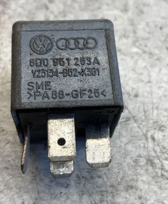 Audi A4 S4 B5 8D Other relay 8d0951253a