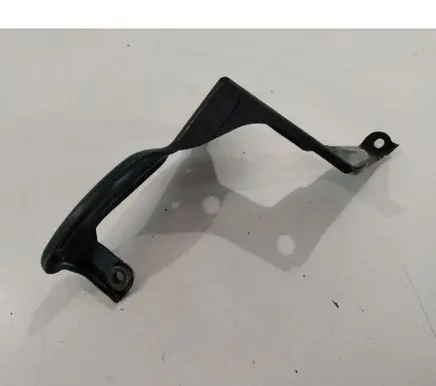 Audi A6 S6 C6 4F Intercooler pipe mounting bracket 4F0145813F